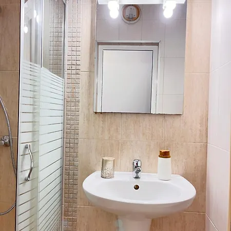 Flora Park Appartement *